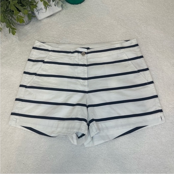 Nautica White Stretch Twill Shorts With Navy Stripes 12 - Picture 2 of 10